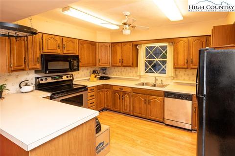 394 Eagle Dr, Boone, NC 28607 photo 10