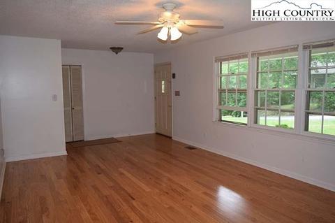 356 Laurel Dr, Boone, NC 28607 photo 4