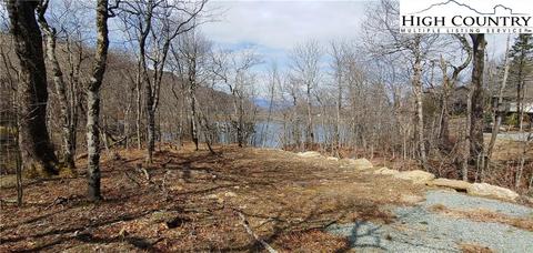 204 Skiway Cir, Beech Mountain, NC 28604 photo 3