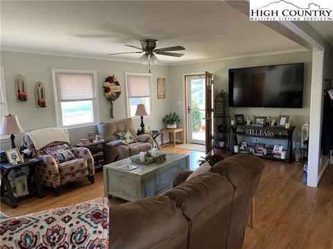 32 Hampton Ln, Sparta, NC 28675 photo 6