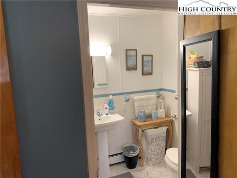 32 Hampton Ln, Sparta, NC 28675 photo 22