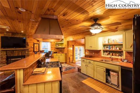 6218 Junaluska, Boone, NC 28607 photo 13