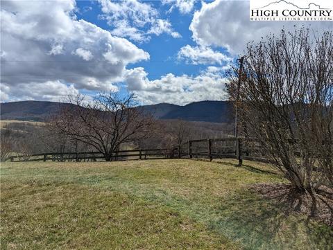 2072 Golf Course Rd, Sparta, NC 28675 photo 6