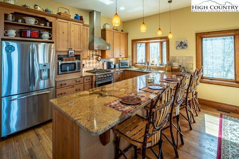 127 Spruce Hollow Rd, Beech Mountain, NC 28604 photo 10