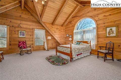 2139 Georges Gap Rd, Vilas, NC 28692 photo 9