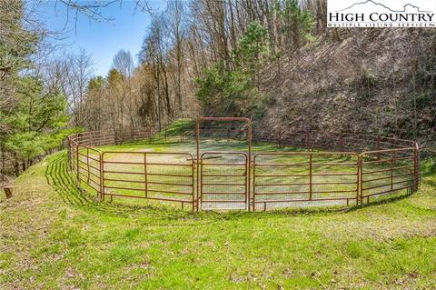 2139 Georges Gap Rd, Vilas, NC 28692 photo 38