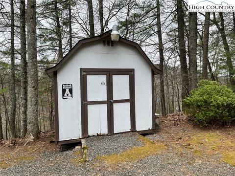 164 Smith Rd, Deep Gap, NC 28618 photo 9