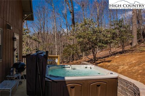 1801 Panorama Dr, Todd, NC 28684 photo 3