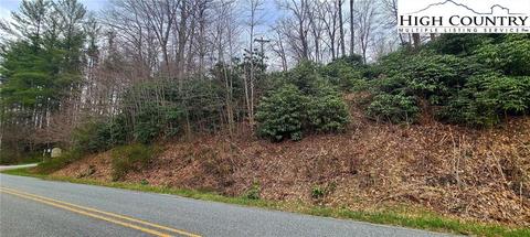 513 Betsy Cir, Todd, NC 28684 photo 2