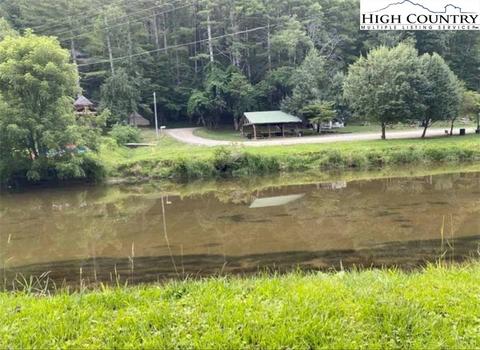 513 Betsy Cir, Todd, NC 28684 photo 15