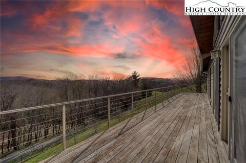 734 Ridge Rd, Boone, NC 28607 photo 2