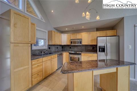 734 Ridge Rd, Boone, NC 28607 photo 15