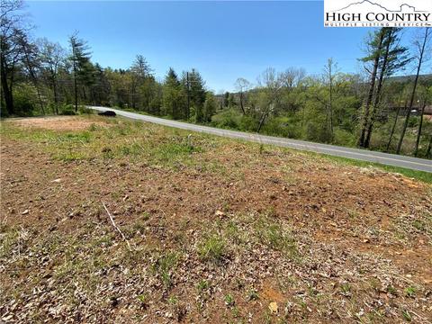 111 Carters Ridge Rd, Spruce Pine, NC 28777 photo 8