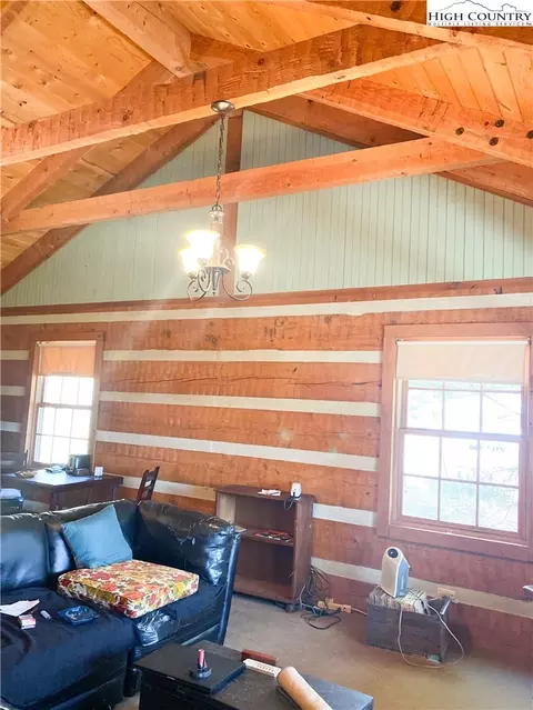 338 Mitchell Mountain Rd, Sparta, NC 28675 photo 2