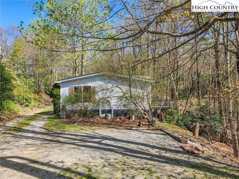 1086 Old Hampton Rd, Boone, NC 28607 photo 2