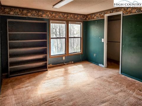 1086 Old Hampton Rd, Boone, NC 28607 photo 12