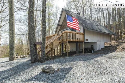902 Pine Ridge Rd, Beech Mountain, NC 28604 photo 2
