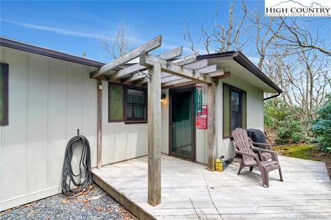 520 High Peak Dr, Boone, NC 28607 photo 3