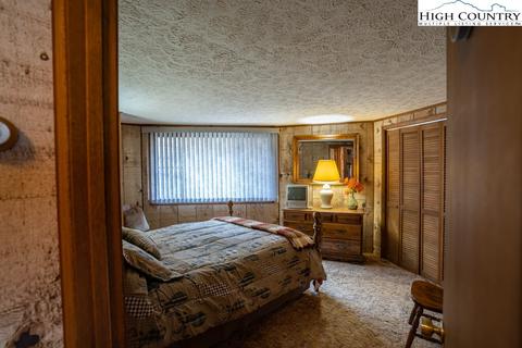 124 Columbine Ln, Beech Mountain, NC 28604 photo 8