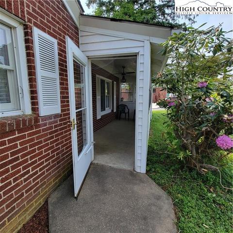 150 Spruce St, Boone, NC 28607 photo 1