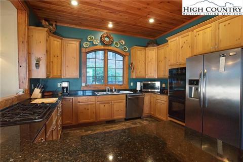 400 Wetherley, Boone, NC 28607 photo 8