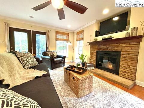 101 Balsam Ln, Beech Mountain, NC 28604 photo 17