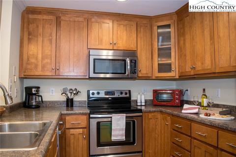 101 Balsam Ln, Beech Mountain, NC 28604 photo 25