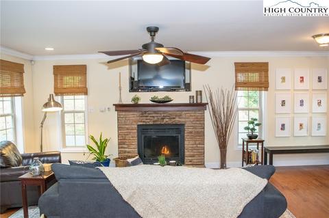 101 Balsam Ln, Beech Mountain, NC 28604 photo 18