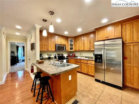 101 Balsam Ln, Beech Mountain, NC 28604 photo 24