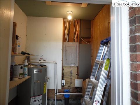261 Duncan St, Sparta, NC 28675 photo 26