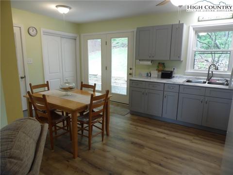 261 Duncan St, Sparta, NC 28675 photo 13