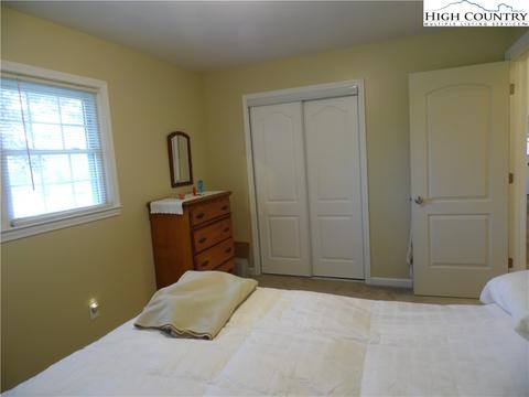 261 Duncan St, Sparta, NC 28675 photo 19
