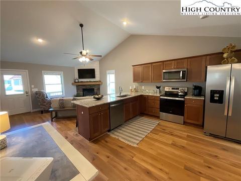 129 Pinebrook Ct, Boone, NC 28607 photo 9