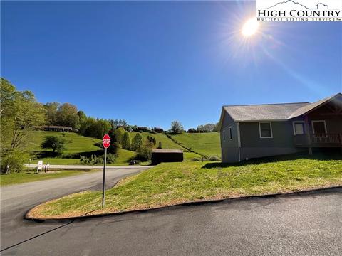 129 Pinebrook Ct, Boone, NC 28607 photo 5