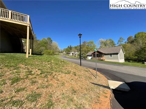 129 Pinebrook Ct, Boone, NC 28607 photo 26