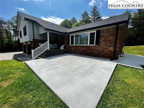 702 Huffman River Ln, Purlear, NC 28665 photo 12