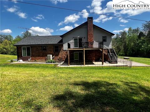 702 Huffman River Ln, Purlear, NC 28665 photo 10