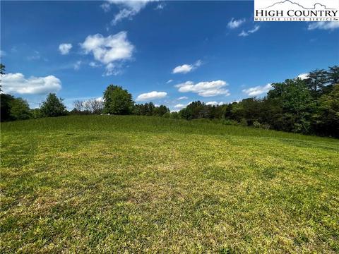 702 Huffman River Ln, Purlear, NC 28665 photo 6
