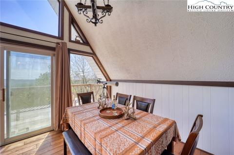 125 Buckeye Ln, Seven Devils, NC 28604 photo 12