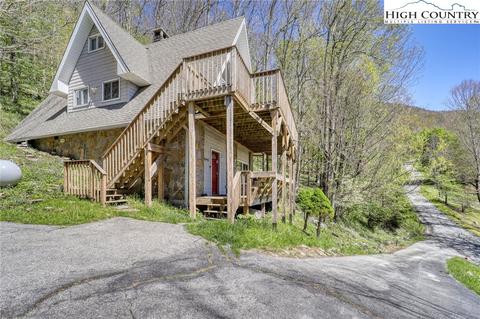 125 Buckeye Ln, Seven Devils, NC 28604 photo 1