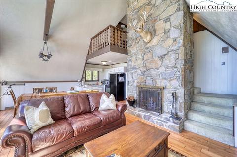 125 Buckeye Ln, Seven Devils, NC 28604 photo 18