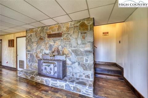 125 Buckeye Ln, Seven Devils, NC 28604 photo 45