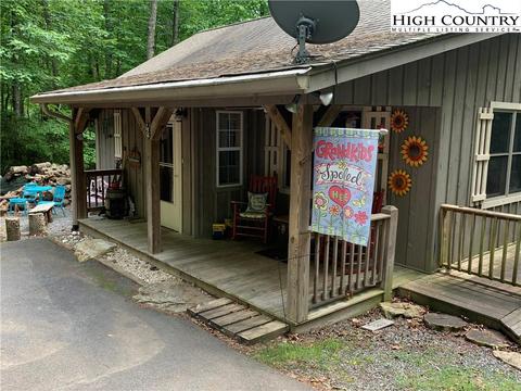 134 Birch Ln, Deep Gap, NC 28618 photo 4