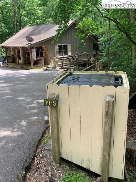 134 Birch Ln, Deep Gap, NC 28618 photo 3