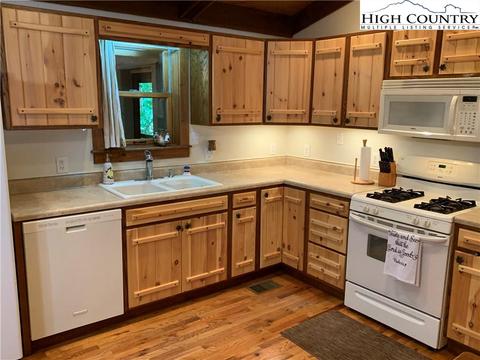 134 Birch Ln, Deep Gap, NC 28618 photo 18