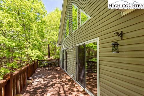 281 Hillside Oaks Dr, Jefferson, NC 28640 photo 5