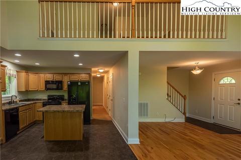 281 Hillside Oaks Dr, Jefferson, NC 28640 photo 6