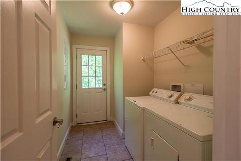 281 Hillside Oaks Dr, Jefferson, NC 28640 photo 8