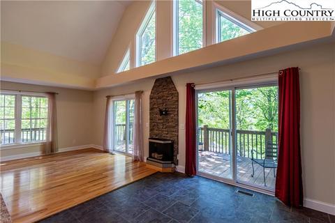 281 Hillside Oaks Dr, Jefferson, NC 28640 photo 4