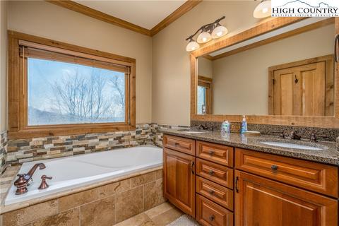 381 Cloud Spring Dr, Sugar Mountain, NC 28604 photo 26